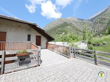 Gîte pour 4 personnes, avec balcon à Crévoux