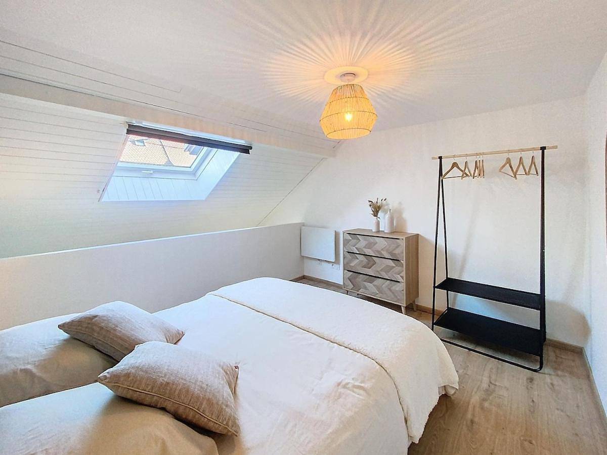 Appartement entier, One-Bedroom Apartment in Viry, Région de Saint-Julien-en-Genevois