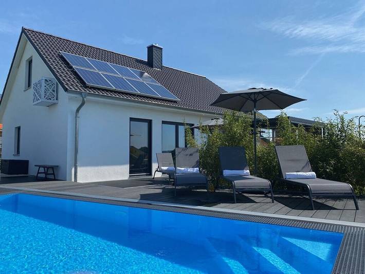 Ferienhaus für 8 Personen, mit Sauna und Pool sowie Terrasse in Hohwacht - 2