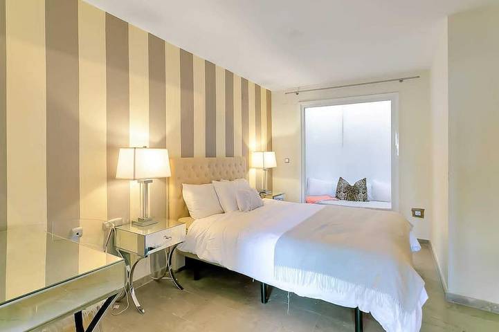 Villa Jacqueline luxurious , spacious peaceful haven near beach 🏖 and golf ⛳ in Playa de La Alcaidesa, La Línea de la Concepción
