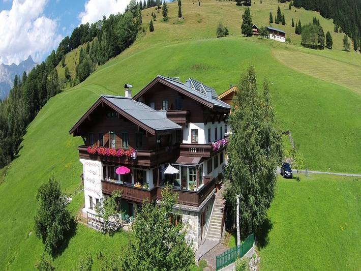 Ferienwohnung für 8 Personen, mit Terrasse in Maria Alm - 2