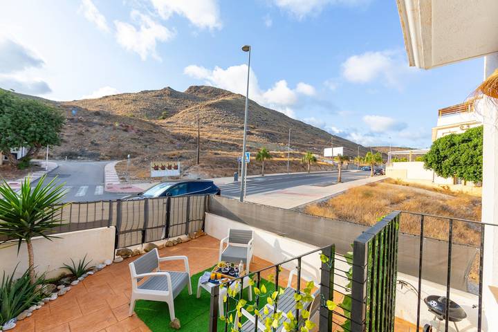 Appartement entier, Maison de vacances « Mirador De Popa » avec vue montagne, terrasse privée et climatisation in Playa de los Barquicos (Carboneras), Carboneras