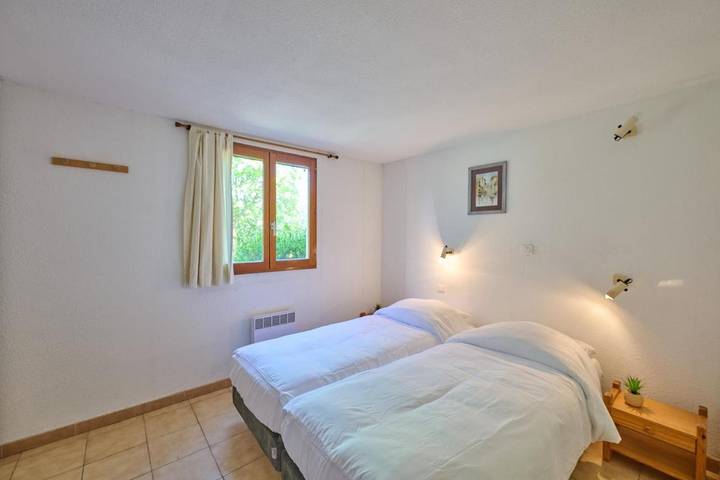 Parc de vacances pour 5 personnes, avec piscine ainsi que vue et jardin à Quillan - 2