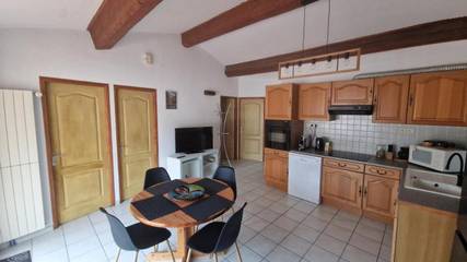 Gîte pour 6 personnes, avec vue et terrasse, animaux acceptés à Tautavel