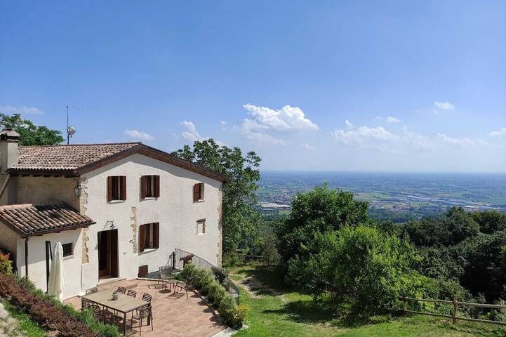 Casa vacanza per 7 persone, con giardino, con animali domestici - 1
