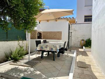 Gîte pour 4 personnes, avec jardin dans San Giovanni Sardinia