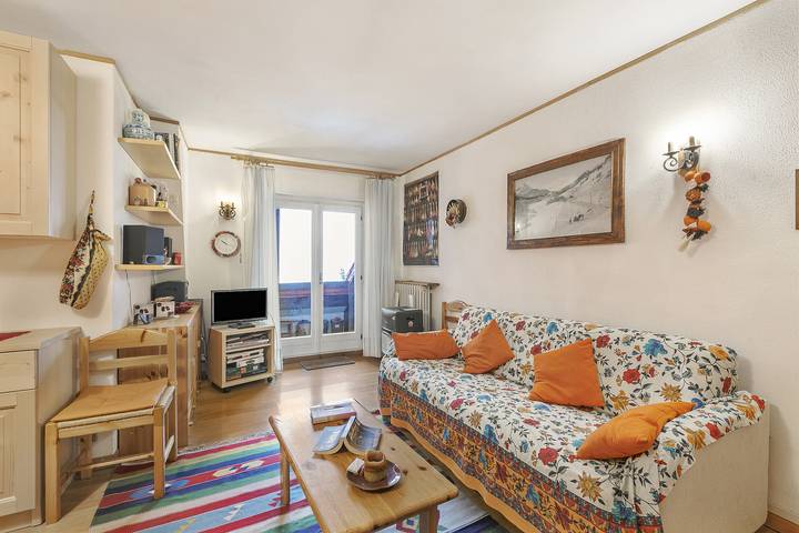 Ganze Wohnung, Appartamento Quota 1800 for 4 + ski storage in Claviere, Via Lattea