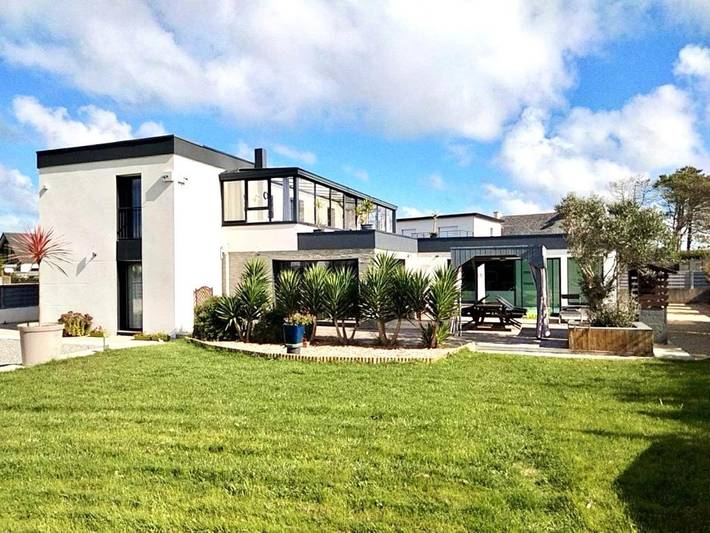 Villa for 8 people, with pool and garden - 1