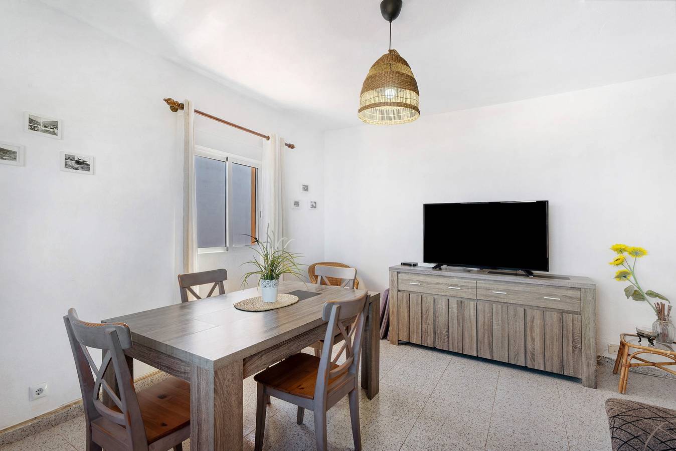 Casa de vacaciones 'Maruca 1' con vistas al mar, terraza privada y Wi-Fi in El Mocanal, Valverde