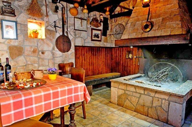 Entire apartment, Apartments Mirko in Seget Vranjica, Split-Dalmatia