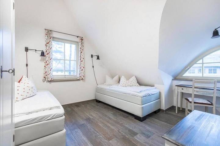 Ferienhaus für 8 Personen, mit Whirlpool und Terrasse sowie Sauna und Garten in Glowe - 3