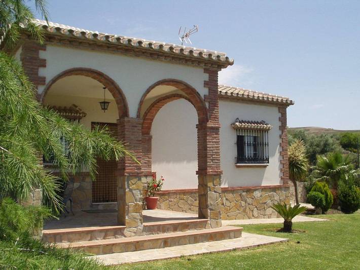 Chalet para 4 personas, con piscina y jardín en Antequera - 3