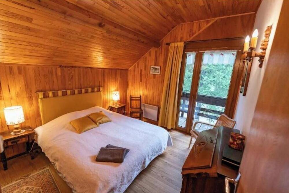 Beautiful and spacious mountain chalet in Queyras - Abriès. Pet friendly! in Abriès-Ristolas, Queyras