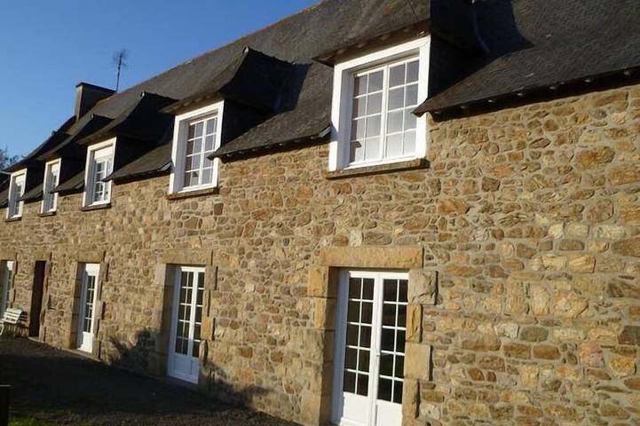 Gîte pour 5 personnes, avec Jacuzzi ainsi que Terrasse et Jardin