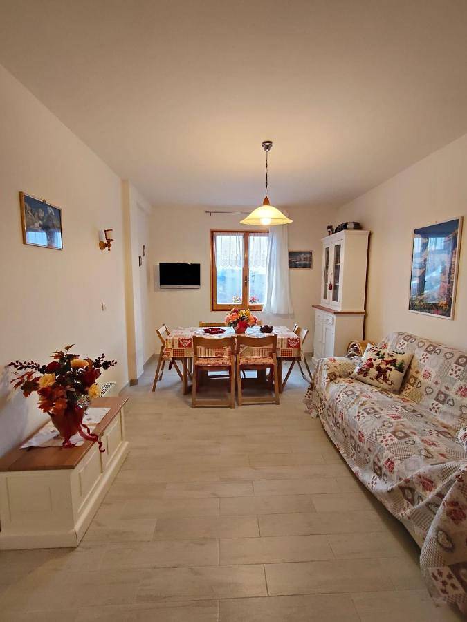 Appartamento per 4 persone, con Balcone e Terrazza nonché Panorama a Fiumalbo