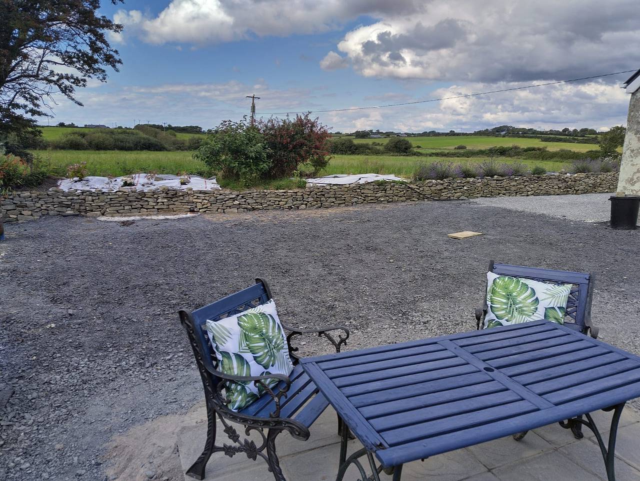 Sleeps5-200yrfarmhouse-Freeparking-Garden in County Kerry