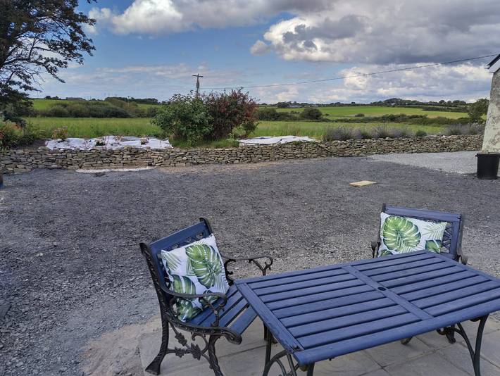 Holiday rental for 5 people, with garden, child-friendly in County Kerry