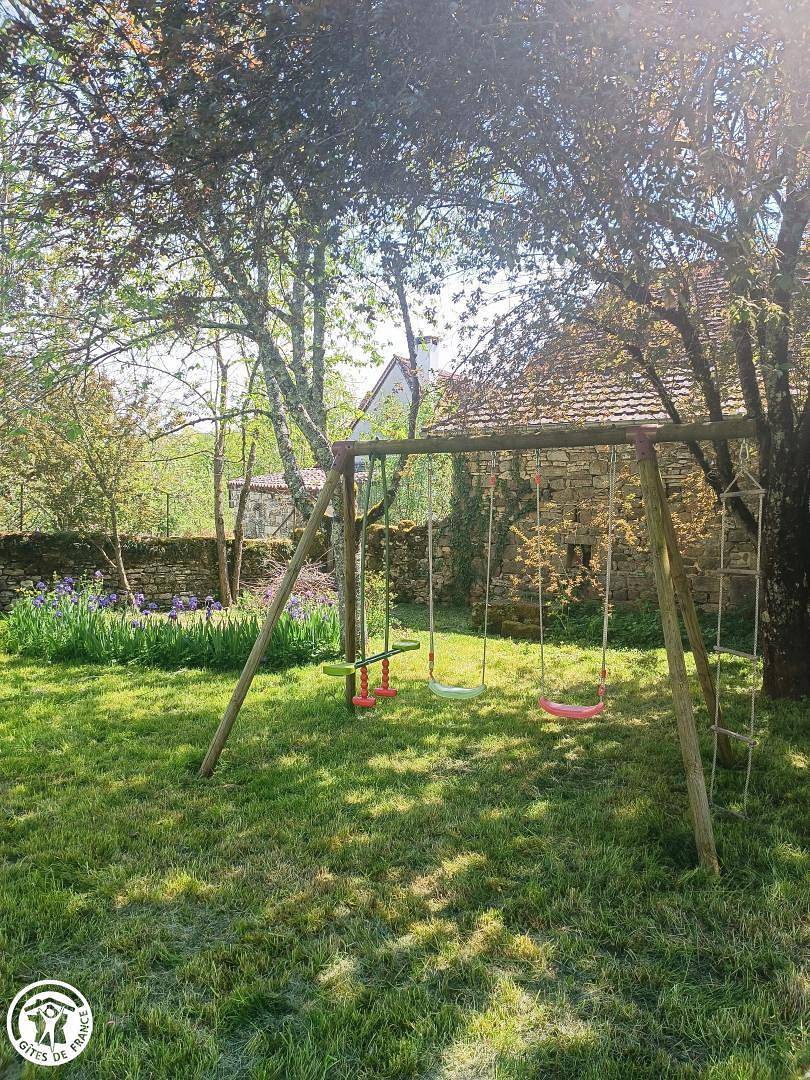 Gîtes de France® - Le Clos Saint Saturnin 4 personnes in Le Bourg, Parque Natural Regional Causses du Quercy