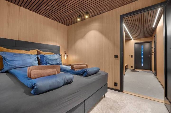 Signature Townhouse | Arctic Seasons|Luxury Living in Tromsø