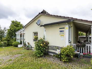 Ferienhaus für 4 Personen, mit Terrasse und Sauna in Löffingen