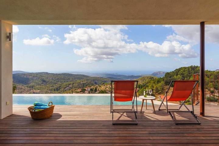 Ferienhaus für 5 Personen, mit Terrasse und Garten sowie Pool und Ausblick in Puigpunyent