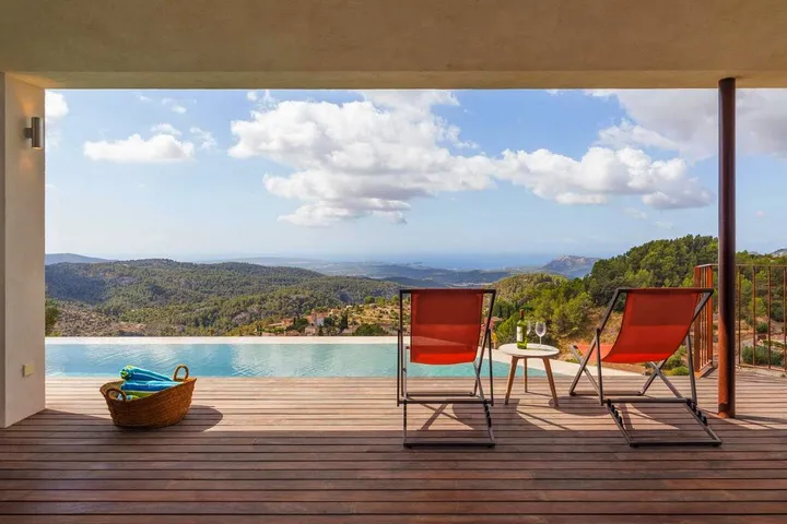 Chalet para 5 personas, con jardín además de piscina y vistas - 1