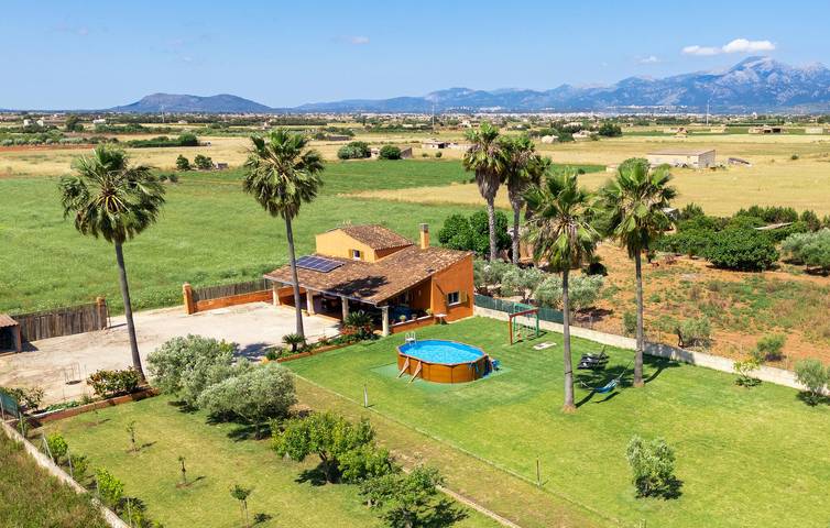 Finca am Strand für 5 Personen, mit Terrasse und Garten in Muro - 2