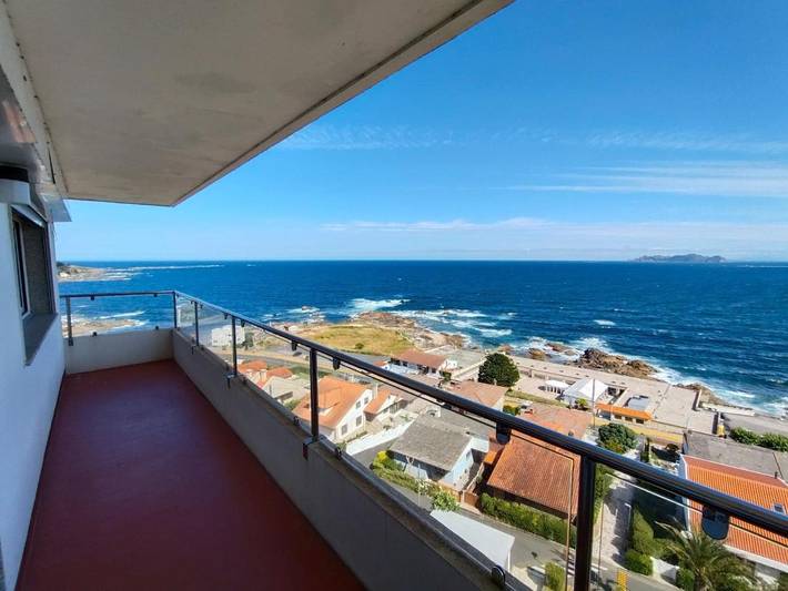 Casa de férias para 6 pessoas, com vista e piscina e ainda jardim em Baiona (Galiza)