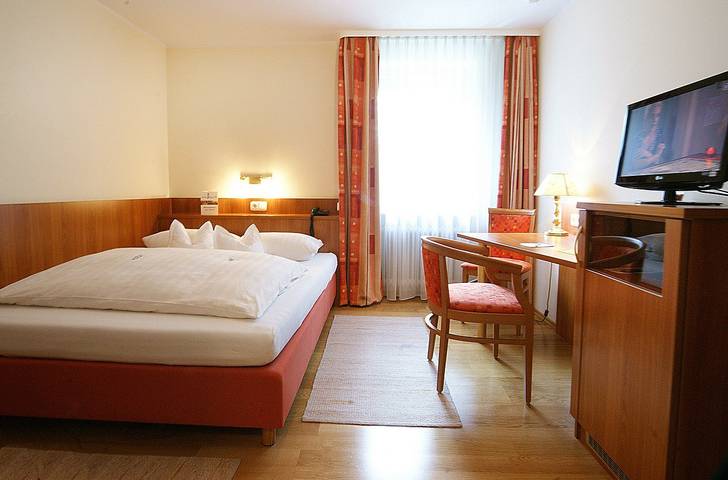 Hotel, mit Balkon/Terrasse und Terrasse in Amberg (Oberpfalz) - 2