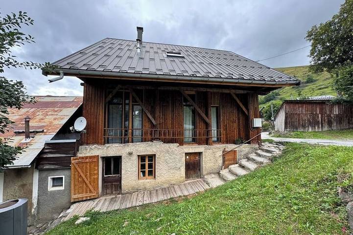 Chalet pour 4 personnes, avec jardin et terrasse à Albiez-Montrond