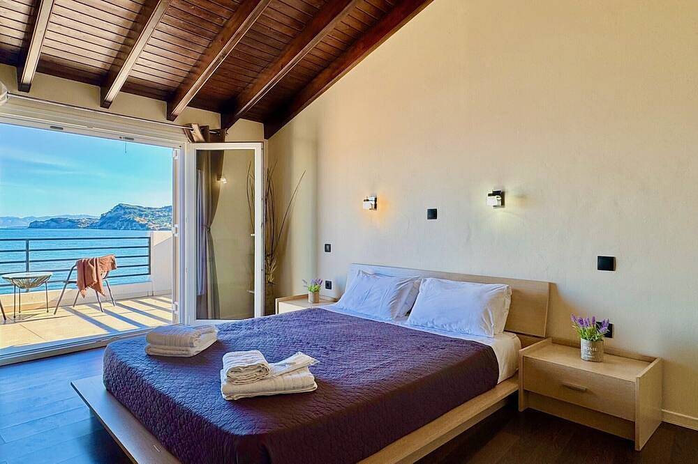 Beachfront Villa Anatoli with private heated pool in Sidari, Corfu