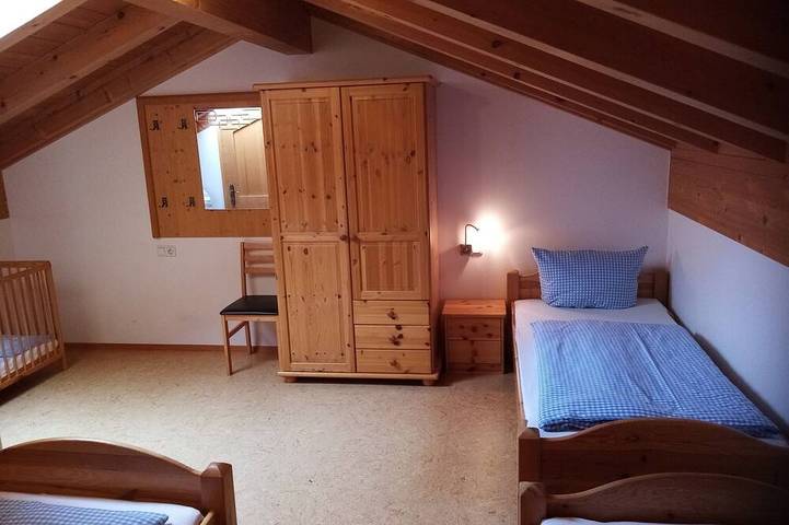 Ferienwohnung für 6 Personen, mit Balkon und Garten sowie Sauna am Walchensee - 3