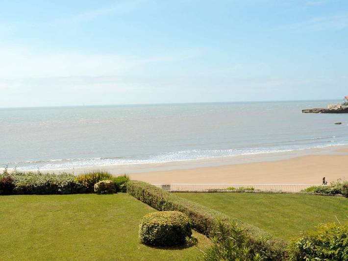 Gîte pour 5 personnes, avec terrasse à Royan - 3