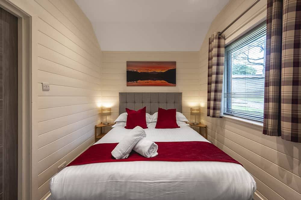 Cosy Woodland Lodge close to Pitlochry in Pitlochry, Perthshire