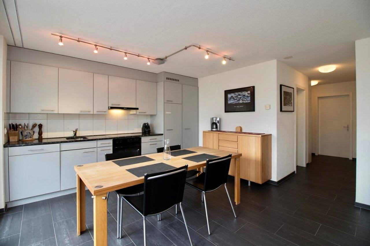 Ganze Wohnung, Two-Bedroom Apartment in Wengen, Lauterbrunnen