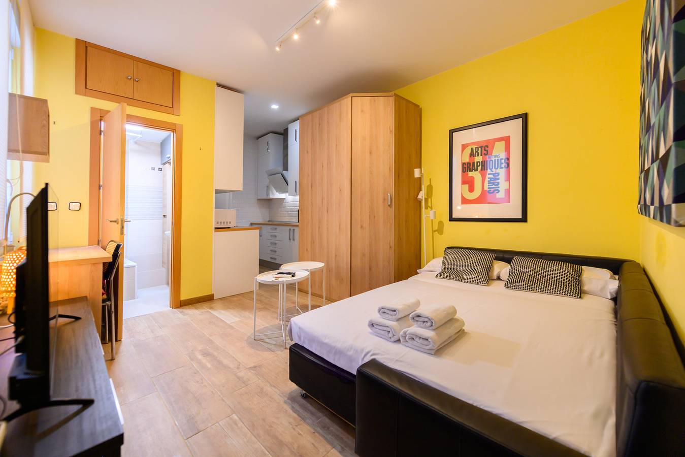 Estudio entero, M (Zui33) Encantadora vivienda a pocos minutos del in Centro (Madrid), Madrid