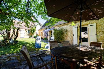 Maison De Vacances pour 8 Personnes dans Tursac, Périgord Noir, Photo 1