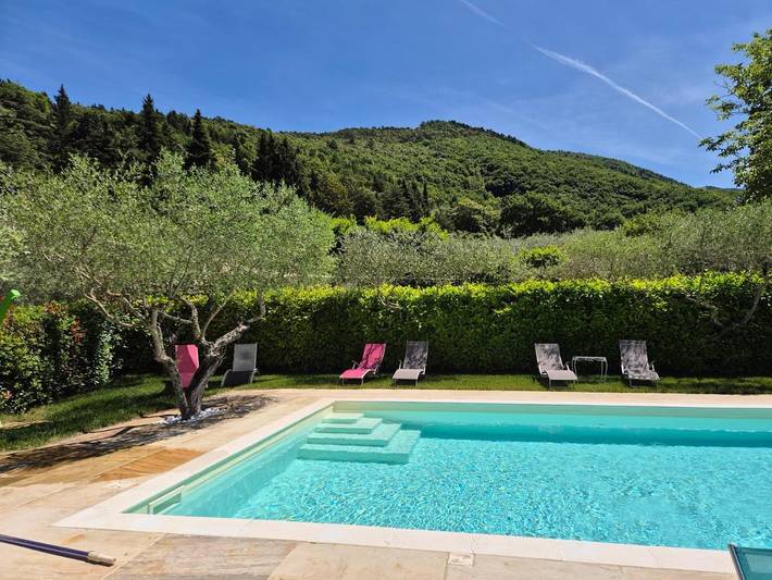 Chambre d’hôte pour 3 personnes, avec piscine ainsi que terrasse et jardin à Assise - 4