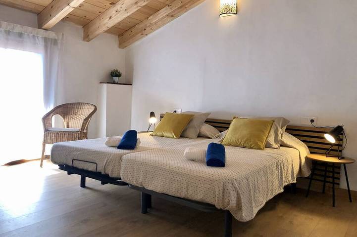 Gîte pour 10 personnes, avec balcon et piscine dans Bages - 2