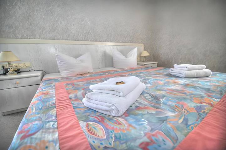 Hotel für 2 Personen, mit Terrasse und Garten sowie Ausblick in Oppach - 4