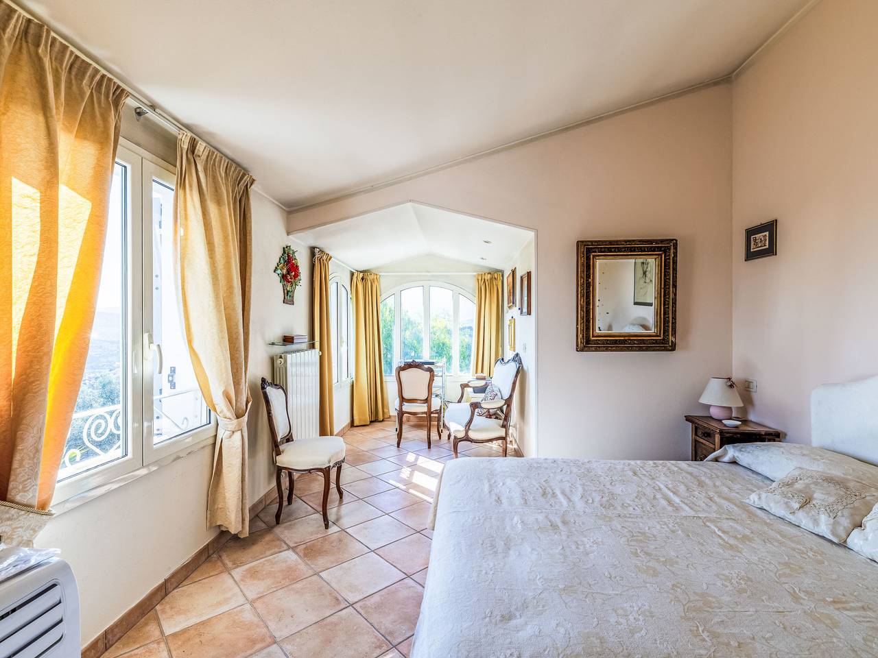 Villa degli Ulivi in Cantalupo (Imperia), Imperia