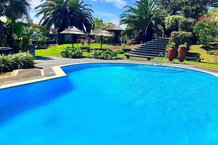 Casa de férias para 4 pessoas, com jardim e jacuzzi na Ilha de São Miguel