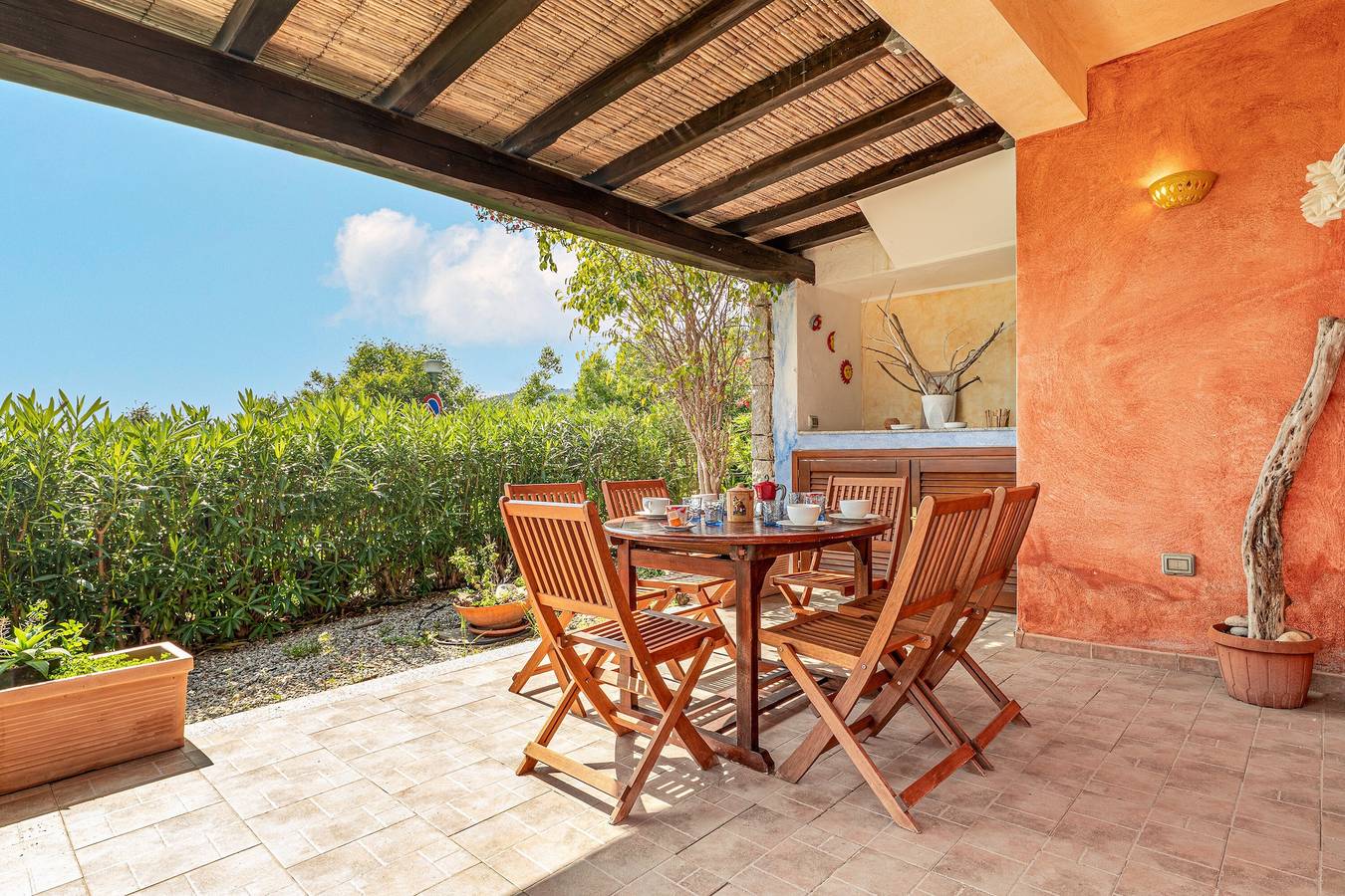 Appartamento intero, Appartamento 'Villetta Maiorca' con Vista Mare, Piscina Condominiale e Aria Condizionata in Maiorca (Sardinia), Budoni