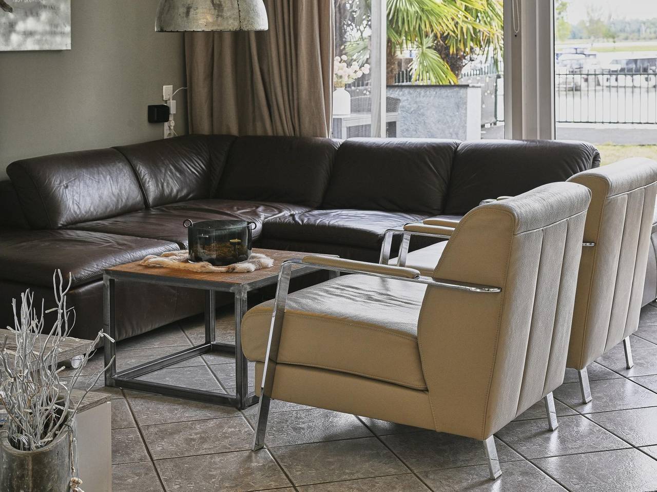 Ferienhaus am Wasser mit großem Garten in Stevensweert, Limburg (Niederlande)