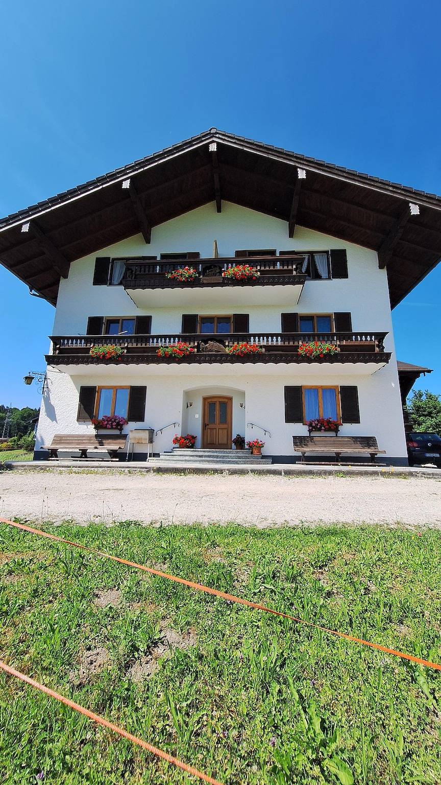 Prassberger Urlaub auf dem Bauernhof - Ferienwohnung 2 für 2-3 Personen, 45 qm, mit Balkon in Bernau am Chiemsee, Chiemsee