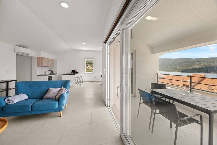 Gîte pour 6 personnes, avec balcon à Cres - 4