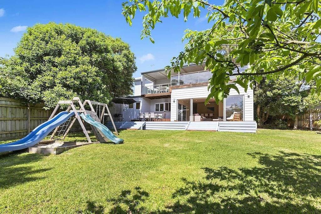 Kasih - Ocean Views - Love Actually...and we love it. in McCrae, Mornington Peninsula