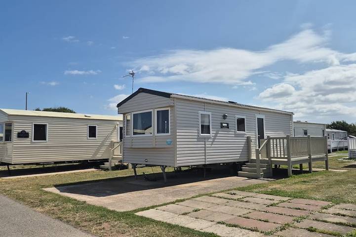 Static caravan for 4 people in Rhyl