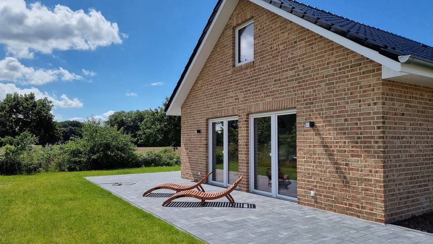 Ferienhaus für 4 Personen, mit Whirlpool und Terrasse sowie Garten und Sauna in Walchum