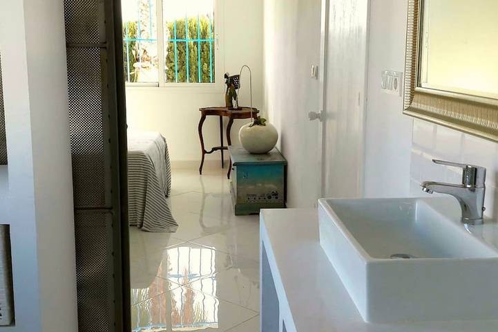 Stylish Cortijo + apartment with garden and pool, on foot in the village and on the beach in Almayate, Vélez-Málaga